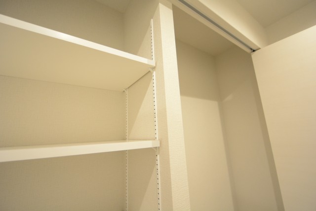 メゾンドール本郷 玄関