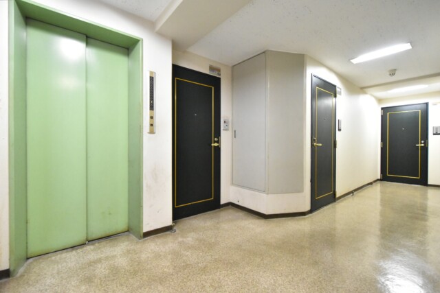 小日向サニーハイツ 玄関