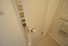 ピロティ五反田 玄関