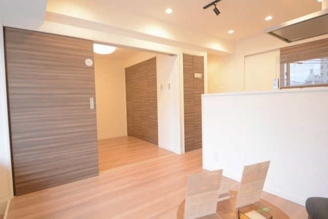 川口アパートメント LD