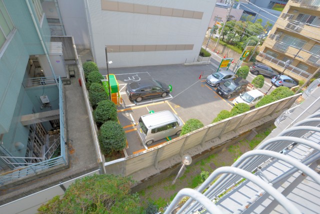 南平台マンション バルコニ^