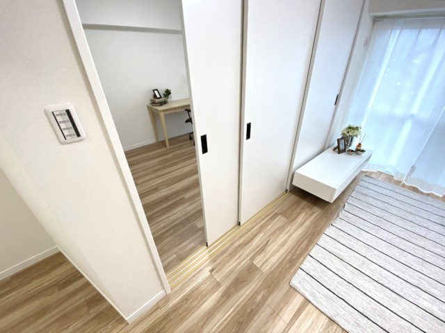 東建島津山南ハイツ 洋室