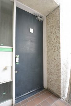 川口アパートメント 玄関