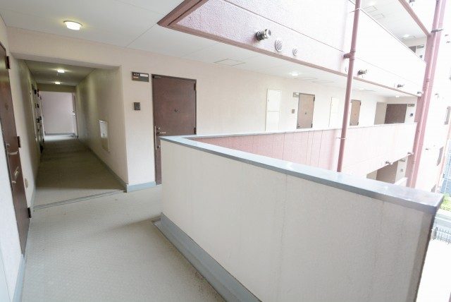 グランドメゾン新宿東 外廊下