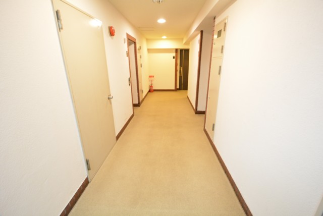 マンション広尾台 玄関