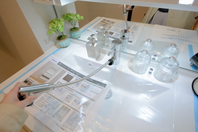 南平台マンション 洗面台