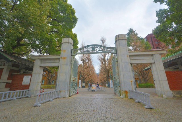 本郷三丁目駅周辺 (23)東大