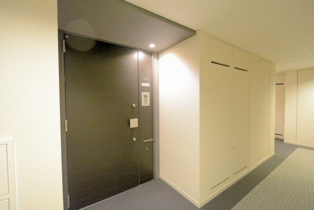 パークコート神宮前 玄関