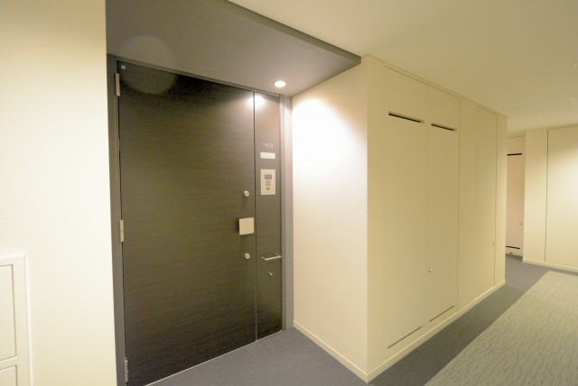 パークコート神宮前 玄関