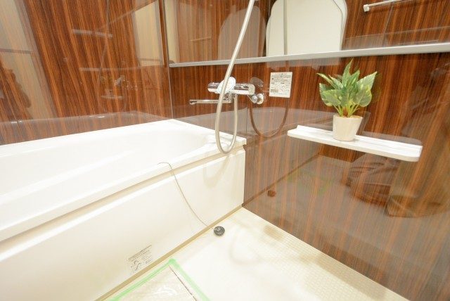 川口アパートメント バス