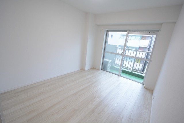 メゾンドール本郷 洋室