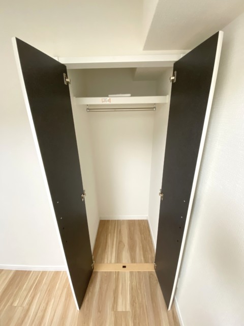 東建島津山南ハイツ 洋室