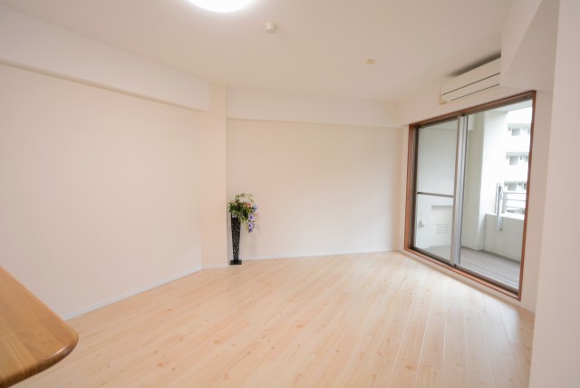 サンウッド新宿戸山フラッツ LD