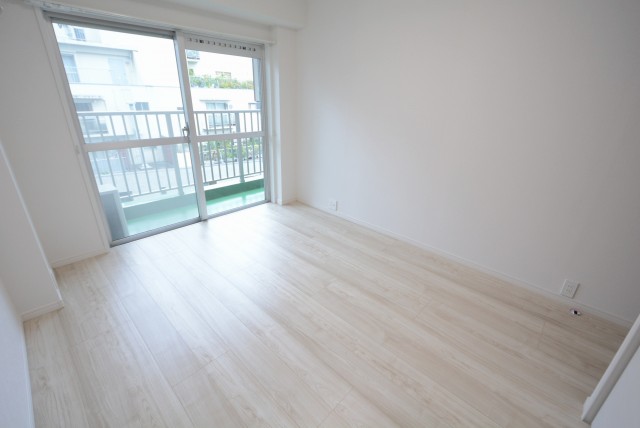 メゾンドール本郷 洋室