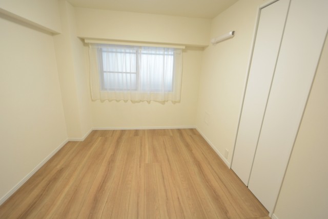 南平台マンション 洋室7_8