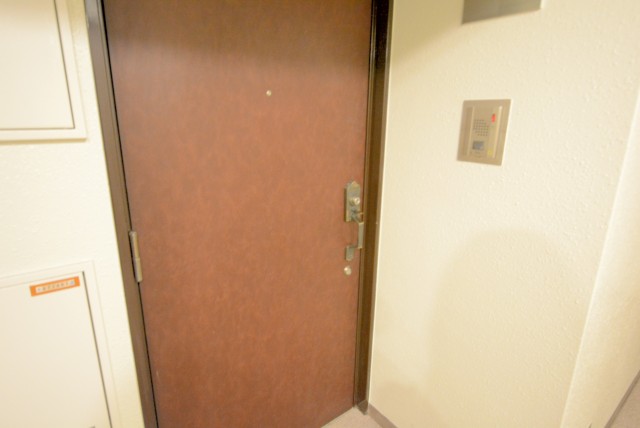 イトーピア渋谷桜ケ丘 玄関