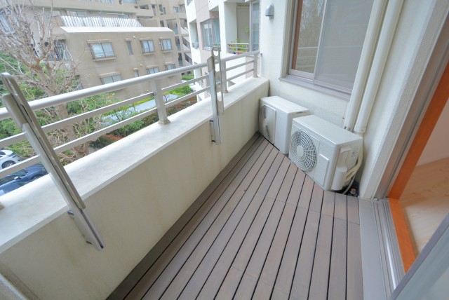 サンウッド新宿戸山フラッツ バルコニー