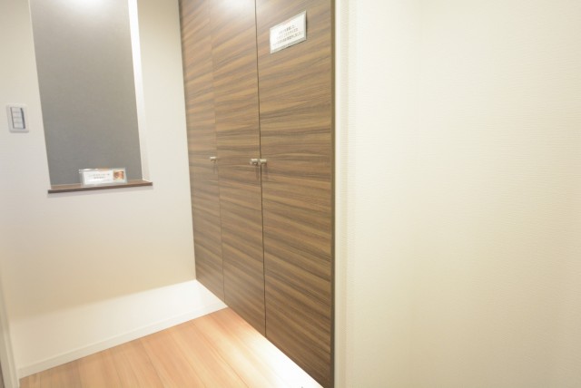 川口アパートメント 玄関
