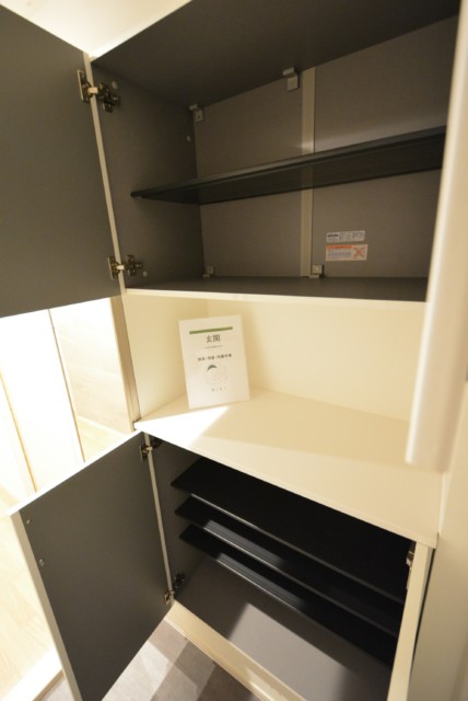 フォルスコート目黒大橋 (11)玄関