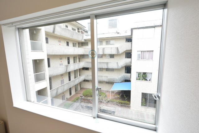 川口アパートメント 洋室2