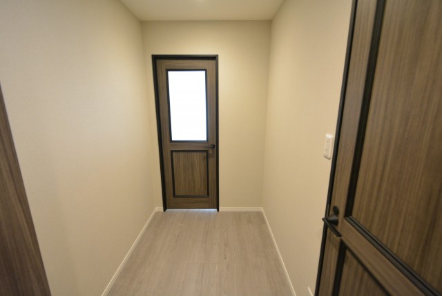 メゾンドール本郷 玄関