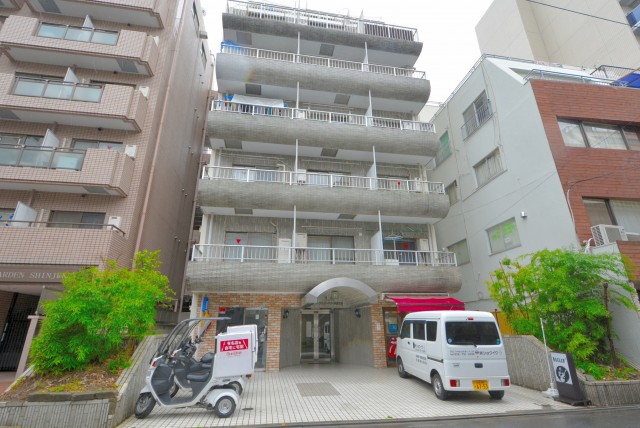 中銀マーブルマンシオン新宿五丁目 外観