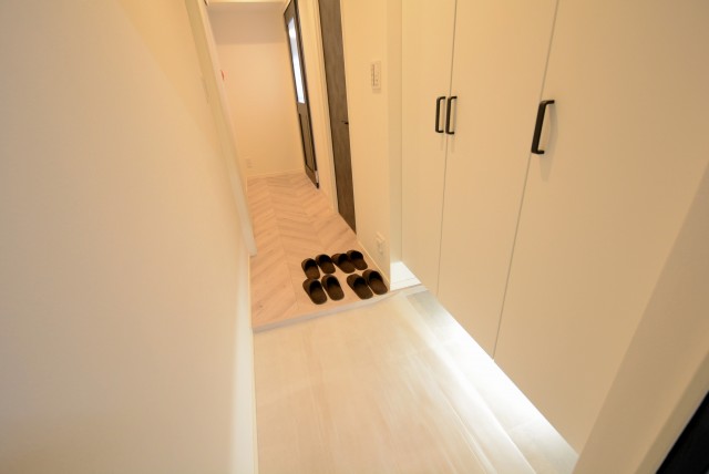 秀和高円寺レジデンス 玄関