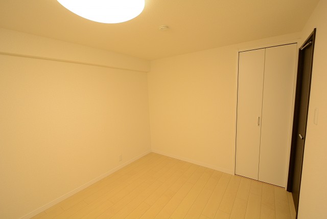 三井音羽ハイツ 洋室①