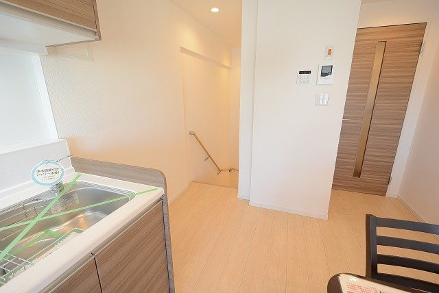 ハヤマビル 階段 ハヤマビル 階段