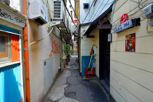 三軒茶屋 三角地帯