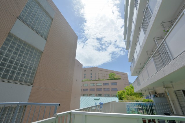 メゾンドール明石 バルコニー