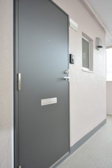 三軒茶屋スカイハイツ 玄関