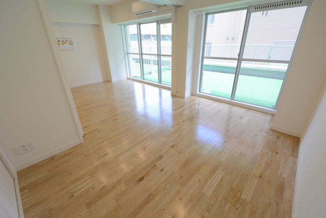 メゾンドール明石 洋室2