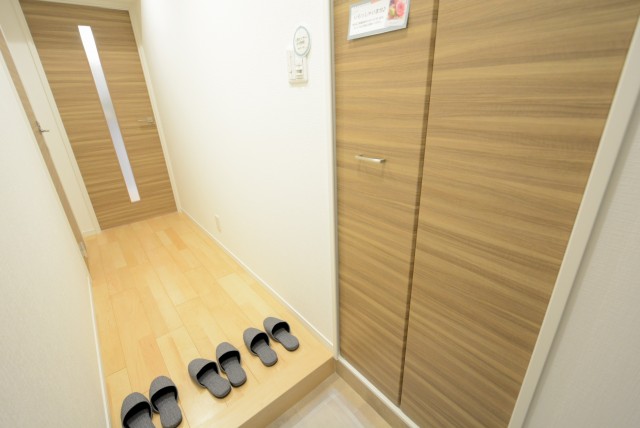 砧公園ヒミコマンション 玄関