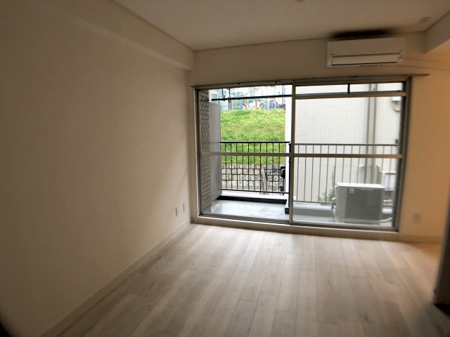 赤坂南部坂ハイツ バルコニー