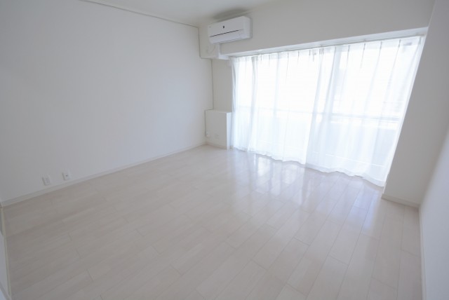 日興マンション 洋室