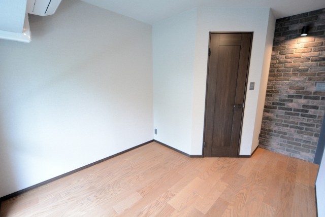 NK五反田コータース 洋室