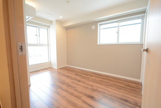 都立大バロンズコート 洋室5.0