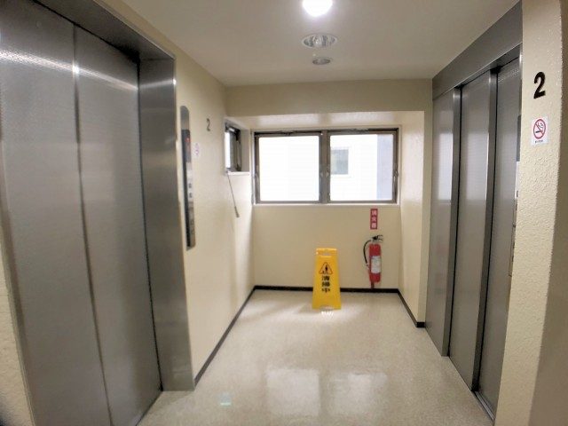 初台パークサイドハイツ エントランス