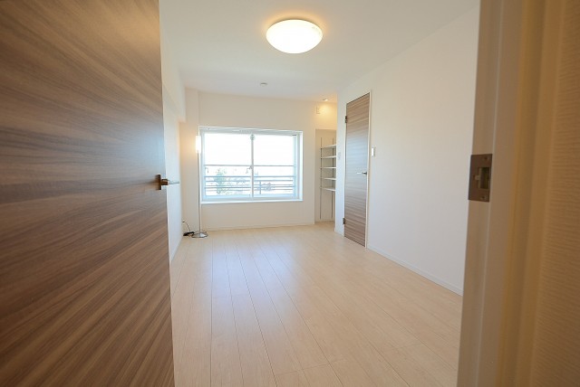 ハヤマビル 洋室7.3