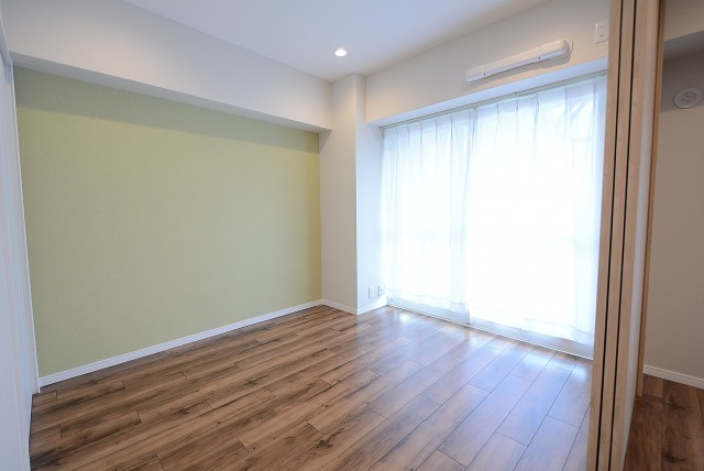 都立大バロンズコート　洋室4.8