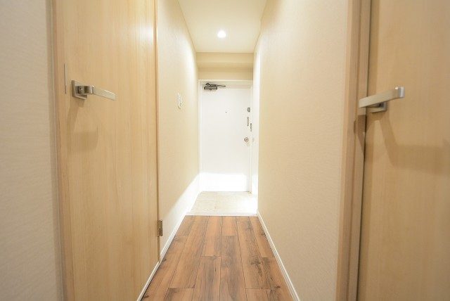 都立大バロンズコート 玄関