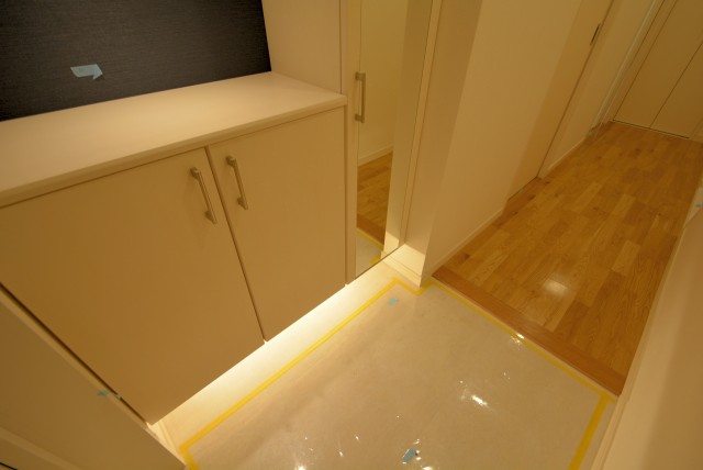 メゾンドール明石 玄関