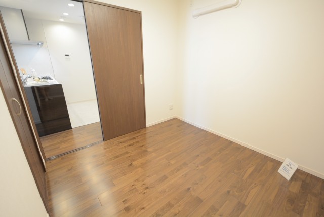 三井音羽ハイツ 洋室２