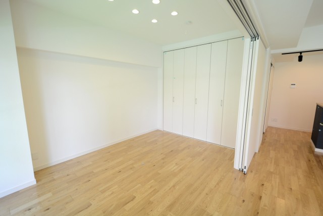 メゾンドール明石 洋室2