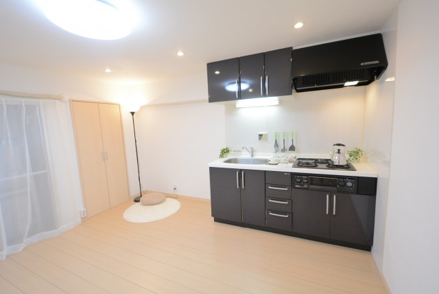 自由ヶ丘フラワーマンション キッチン