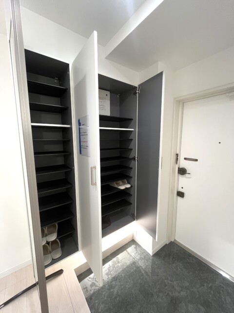 イトーピア渋谷桜丘 玄関廊下