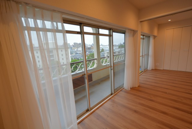 マンション駒場 バルコニー