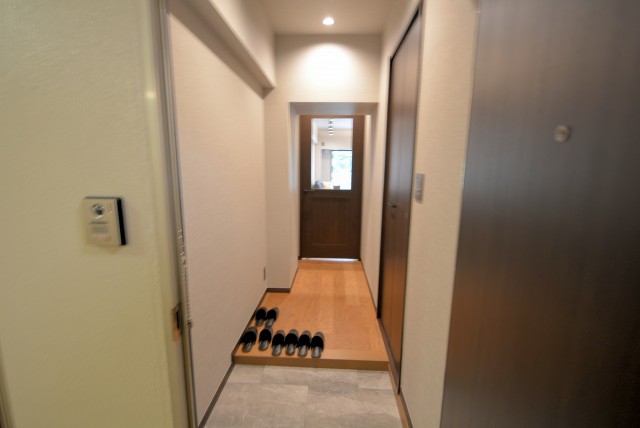 NK五反田コータース 玄関