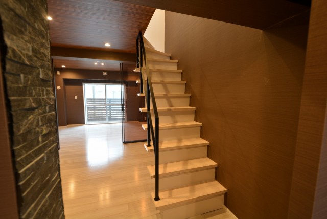 学芸大ハイツ 階段